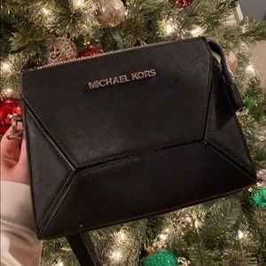 Micheal Kors purse